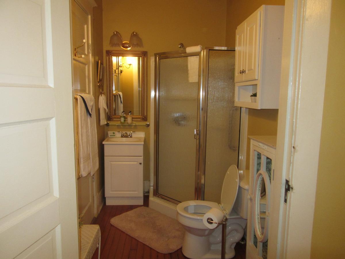 The Carriage House Bed & Breakfast Jefferson ภายนอก รูปภาพ