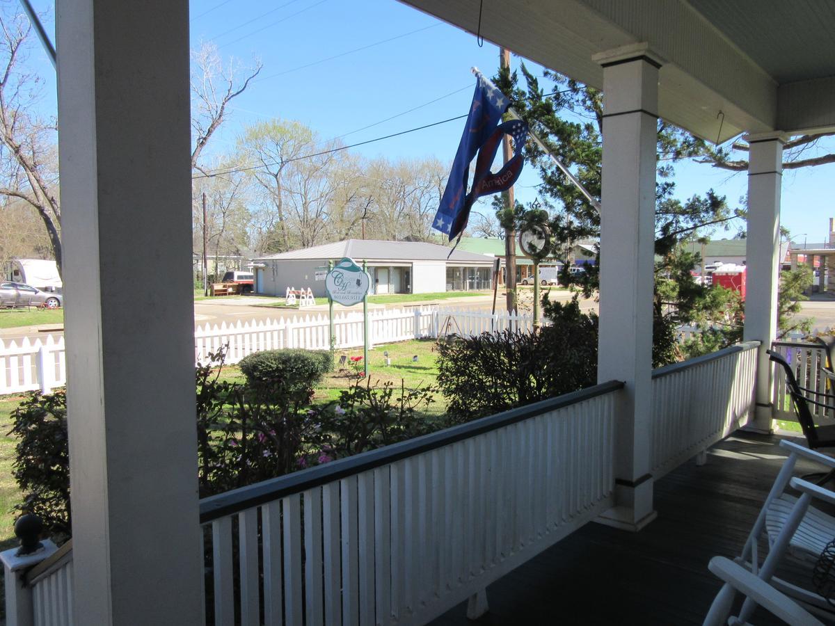 The Carriage House Bed & Breakfast Jefferson ภายนอก รูปภาพ