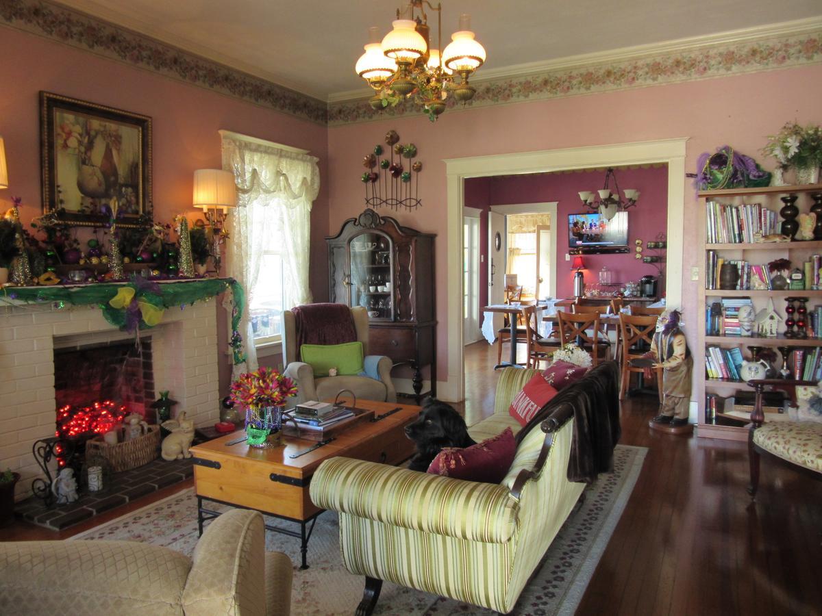 The Carriage House Bed & Breakfast Jefferson ภายนอก รูปภาพ