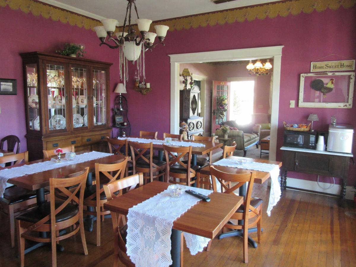 The Carriage House Bed & Breakfast Jefferson ภายนอก รูปภาพ